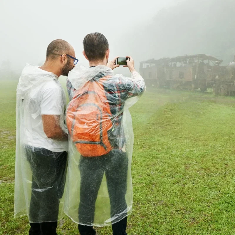 Disposable Waterproof Raincoat - огляд і ціна Emergency Poncho Rain